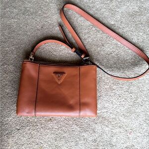 Guess Womens crossbody bag